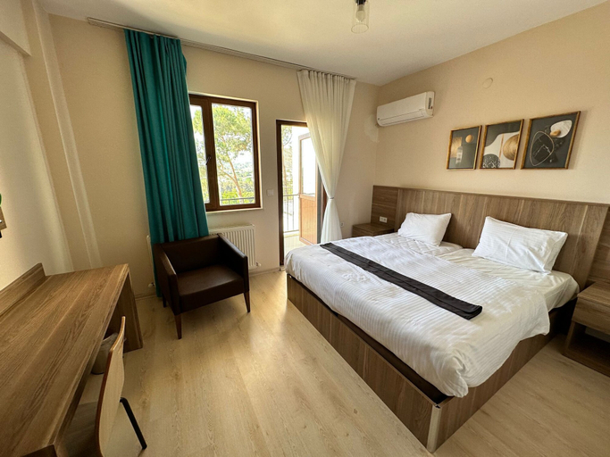 Bedroom 3, KOSK HOTEL, Gökçeada