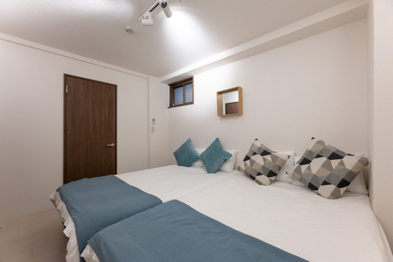 Bedroom 3, Yoneyama 3F, Osaka