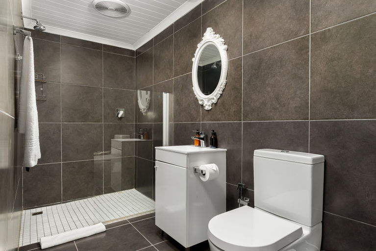 Bathroom 4, Luxury Oasis, Lifestyle Villa, Pool & Gym, City of Cape Town