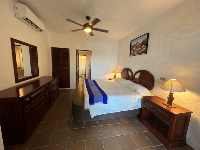 Bedroom 3, Hotel Quijote Inn, Mazatlán
