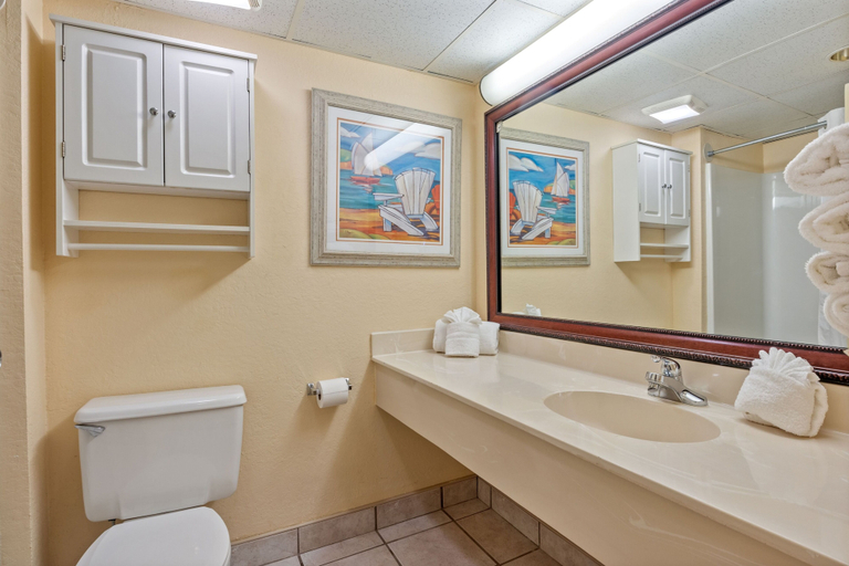 Bathroom 4, The Caravelle Resort, Horry