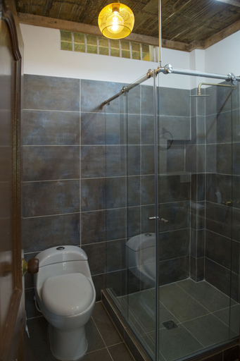 Bathroom 4, Hacienda Charrascal Coffe Farm, Manizales