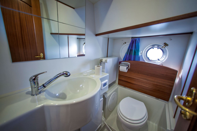 Bathroom 3, Boats & Yachts at Malchin Harbor by Kuhnle‑Tours, Mecklenburgische Seenplatte