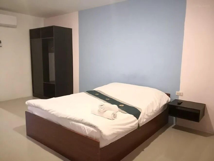 Bedroom 5, Ruen Bua resident, Warin Chamrap