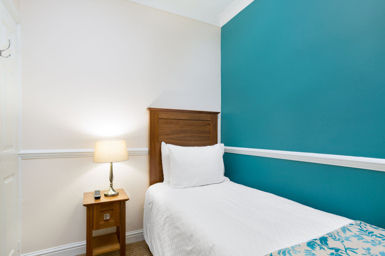 Bedroom 3, Wychnor Park Country Club, Staffordshire
