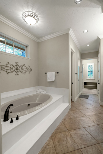 Bathroom 4, Lone Oak, Coconino
