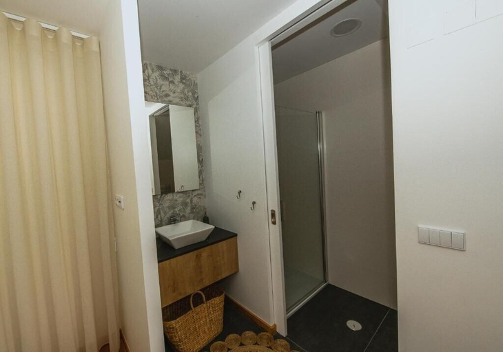 Bathroom 5, Casa do Brasão, Lajes do Pico