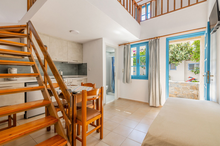 Bedroom 2, Joanna Hotel, Crete