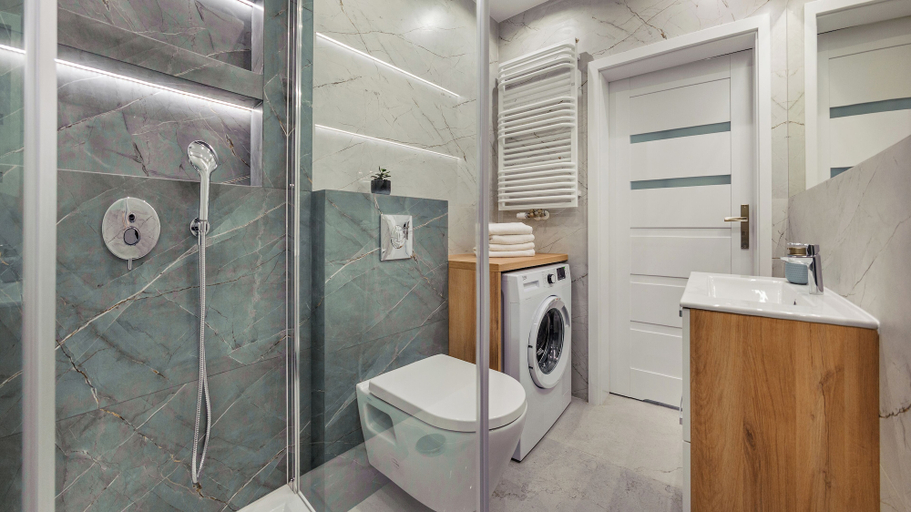 Bathroom 4, Apartamenty Sun & Snow Doki, Gdańsk City