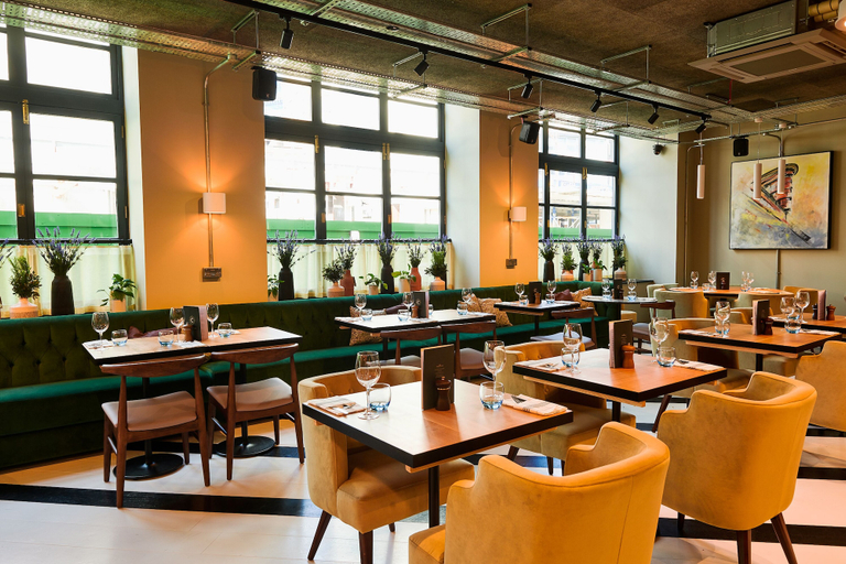 Food & Drinks 5, The Chamberlain Hotel, London