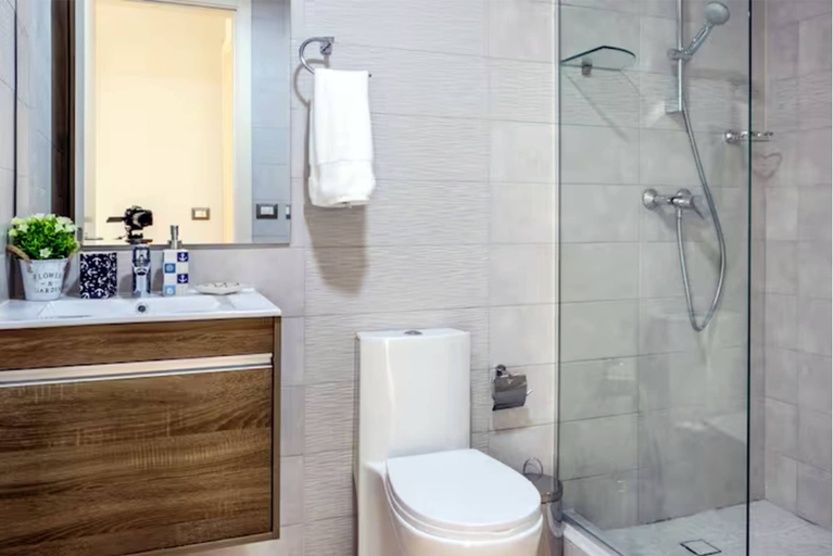 Bathroom, Blissful Apartment Ocean View, Panamá