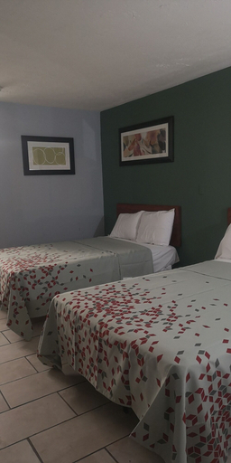Bedroom 2, American Value Inn, Franklin