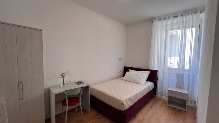 Bedroom 2, B&B Aurora, Pistoia