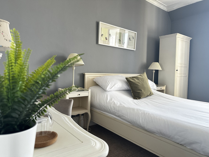 Bedroom 2, Station Lounge & Rooms, Lancashire