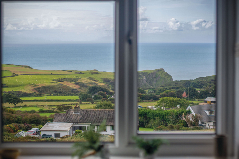 Others 4, Windy Walls - 3 Bedroom - Rhossili, Swansea