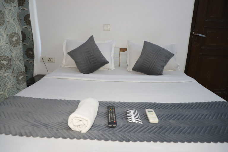 Bedroom 3, Hotel Shilo inn, Delhi