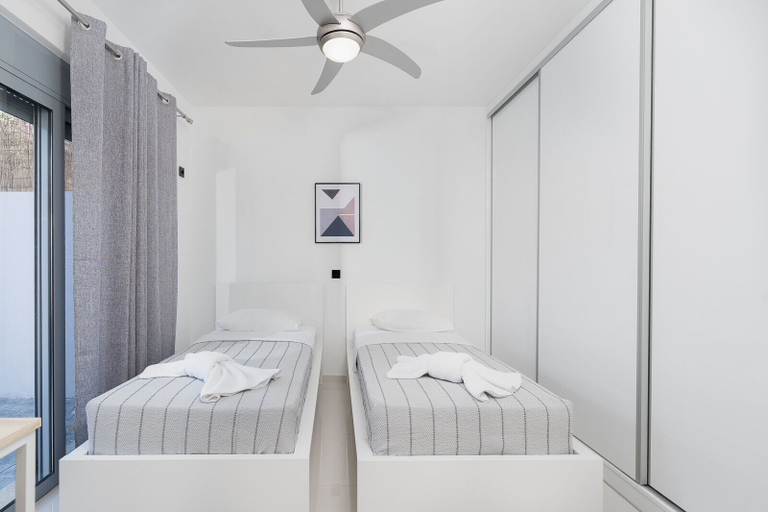 Bedroom 2, MTC-AN Apartment by the sea and Airport, Attica