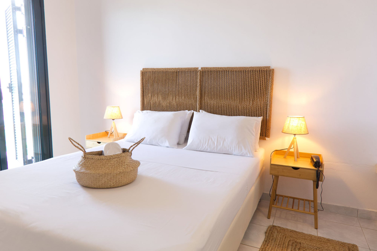 Bedroom 3, Koukounari Apartments, Attica