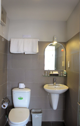 Bathroom 4, The Alley Saigon Hotel, District 1