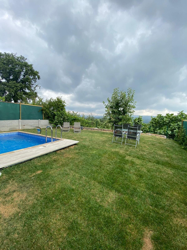 Front of property 3, Şana Bungalow, Kartepe