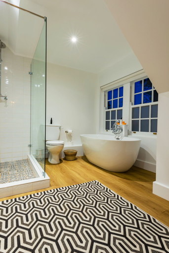 Bathroom 4, Fairview House, Eden
