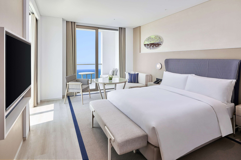 Bedroom 4, The Mermoon Resort Hainan Tufu Bay, Tapestry By Hilton, Hainan