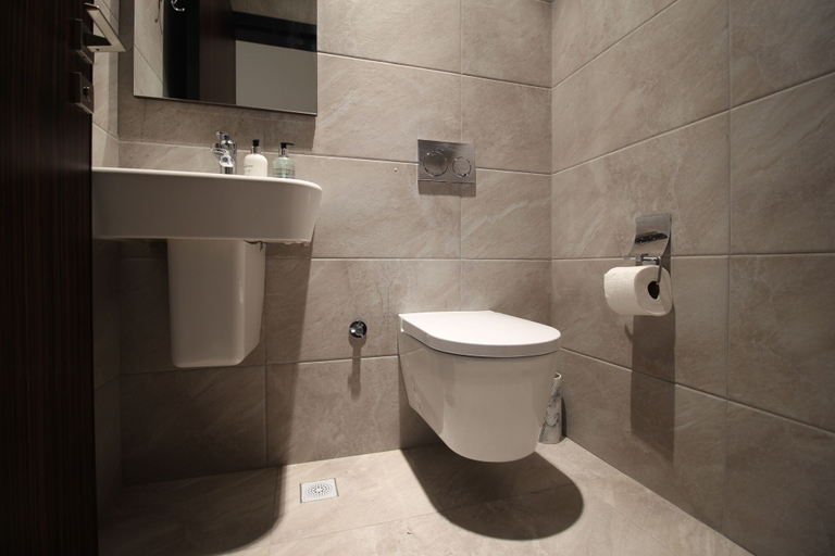 Bathroom 2, Mirage Residences - One Bedroom, Accra