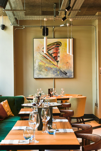 Food & Drinks 5, The Chamberlain Hotel, London
