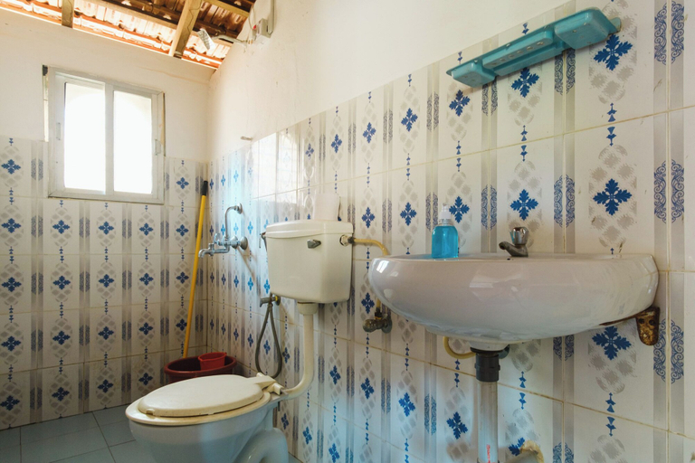 Bathroom 3, SPACELAND Mandrem, North Goa
