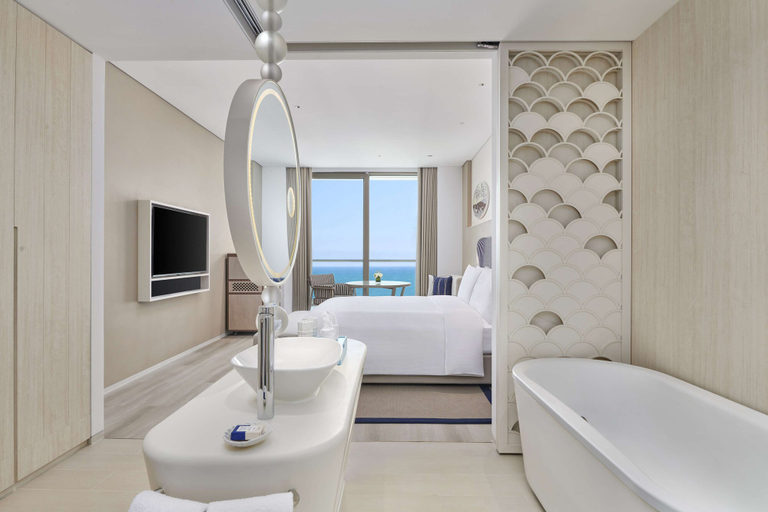 Bathroom 5, The Mermoon Resort Hainan Tufu Bay, Tapestry By Hilton, Hainan