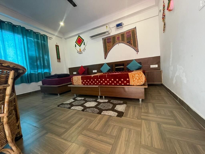 Others 5, Orchid Hotel and Hostel, Garhwal