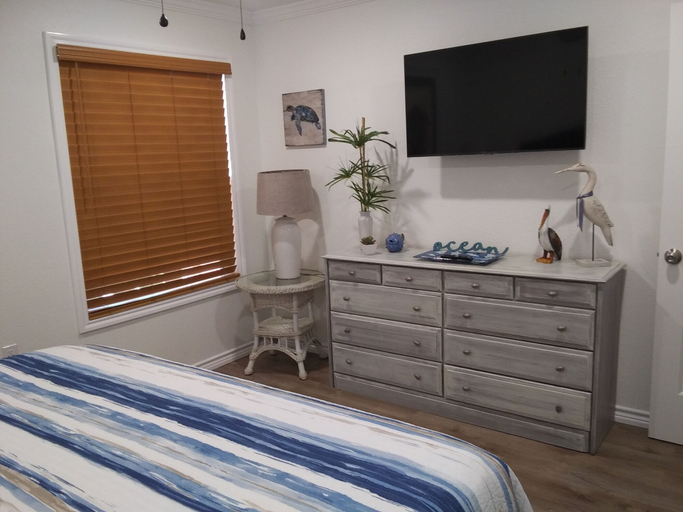 Bedroom 3, Executive Keys Condominiums on the Beach, Nueces