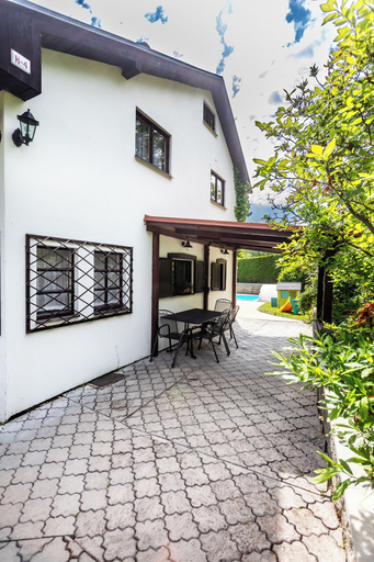 Exterior & Views 2, Cottage with pool playground and privacy, Praha - východ