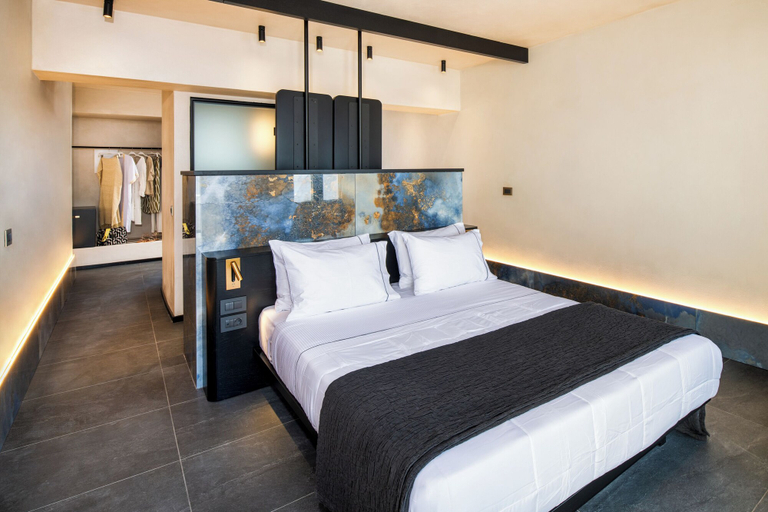 Bedroom 4, Imerti Suites, South Aegean