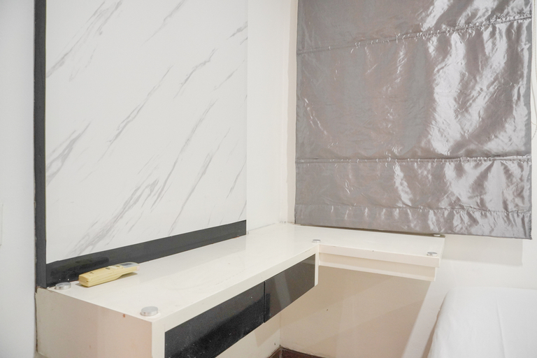 Bathroom 4, Modern and Homey 2BR Apartment Thamrin Residence By Travelio, Central Jakarta