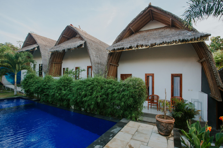 Swimming Pool 23