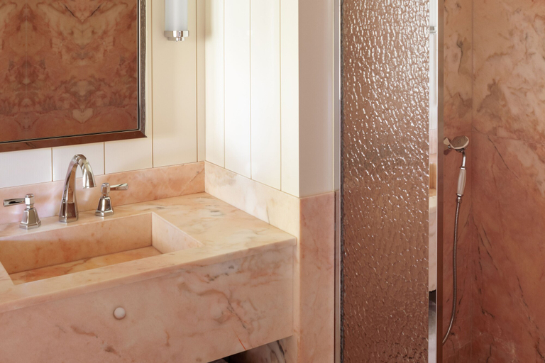 Bathroom 5, Cap d' Antibes Beach Hotel, Alpes-Maritimes