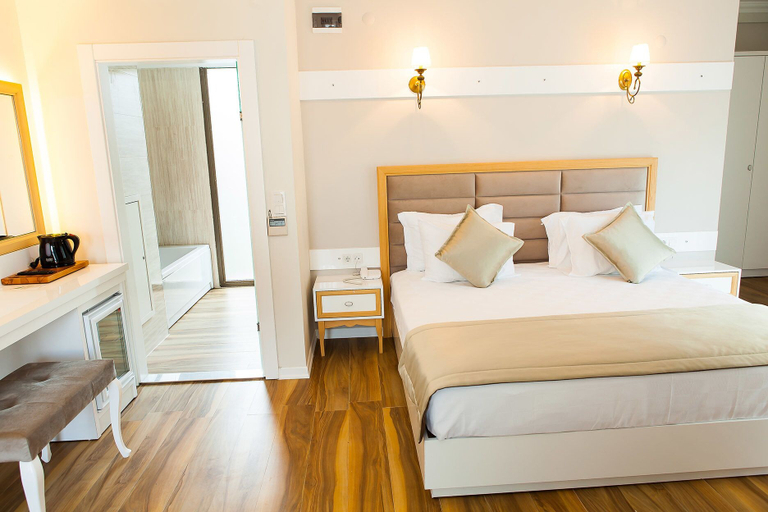 Bedroom 4, As Hotel Cesme, Çeşme