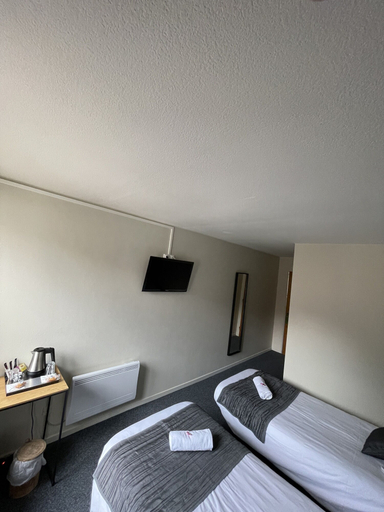 Bedroom 4, Cit'Hôtel le Welcome, Savoie