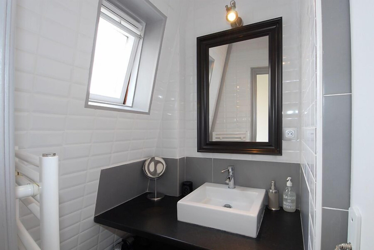 Bathroom, Appart Hameau Paris Porte de Versailles, Paris