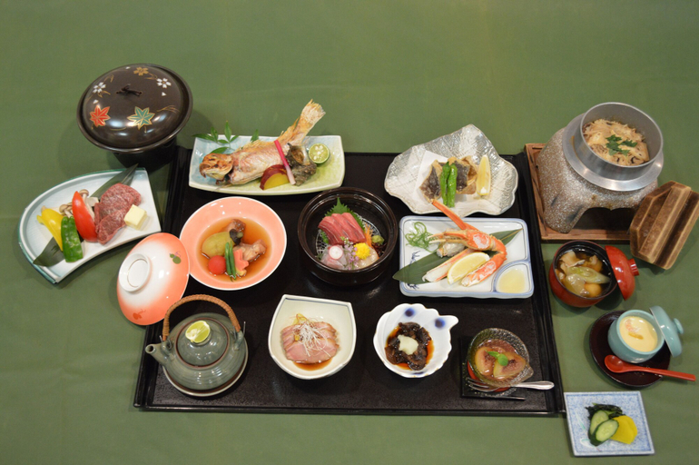 Food & Drinks 3, Ryokan ichie, Nikaho