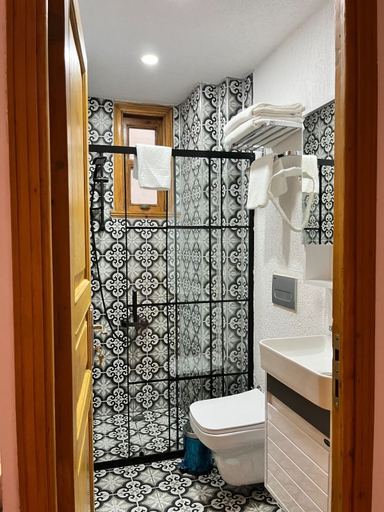 Bathroom 5, Dimora Kadıköy, Kadıköy