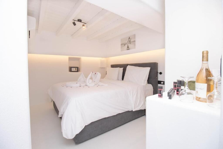 Bedroom 4, CAPRI Downtown Rooms, South Aegean