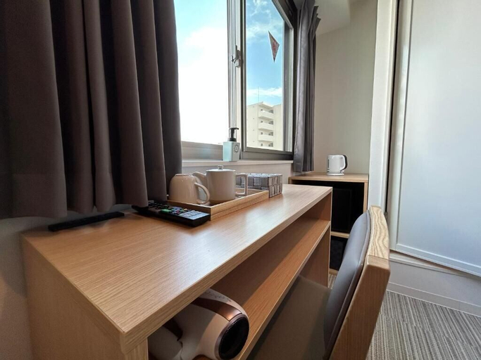 Amenities 12