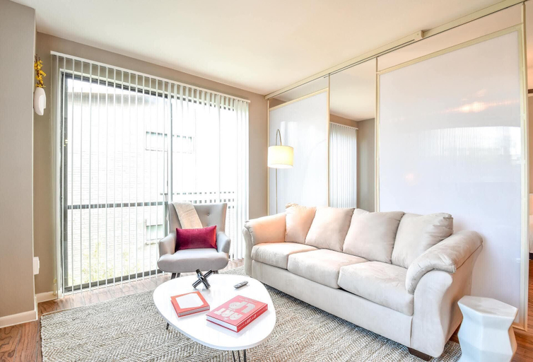 Room 4, Plano Beautiful Studio Apartment, Collin