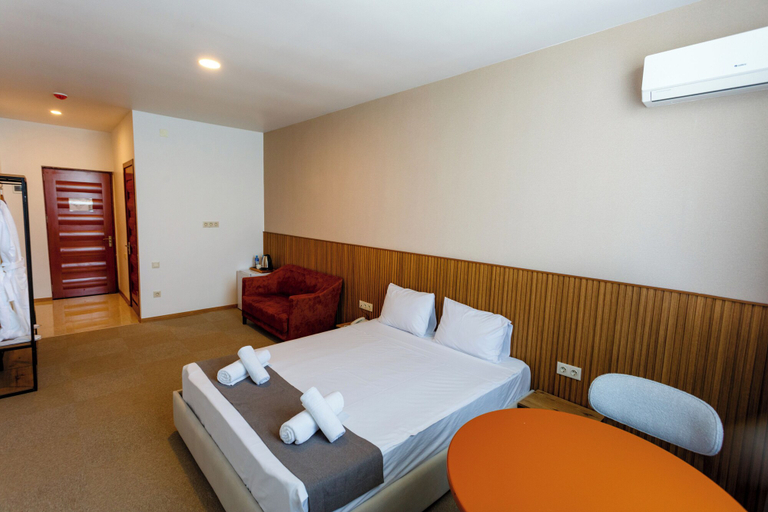 Bedroom 5, 98 Zurab Gorgiladze St, Batumi