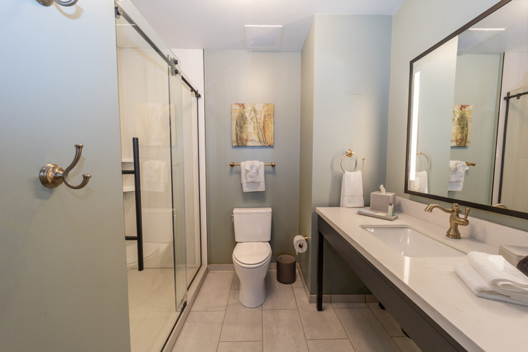 Bathroom 4, City Mills Hotel, Muscogee