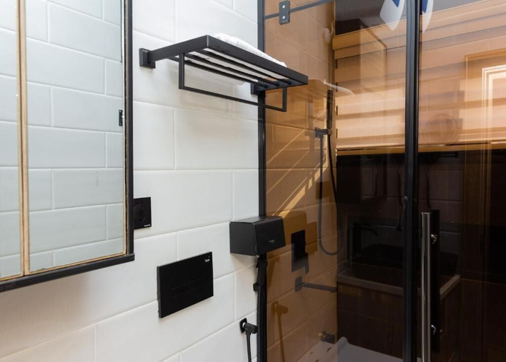 Bathroom 3, Hotel and Luxury Apartment by Trips, Jos North
