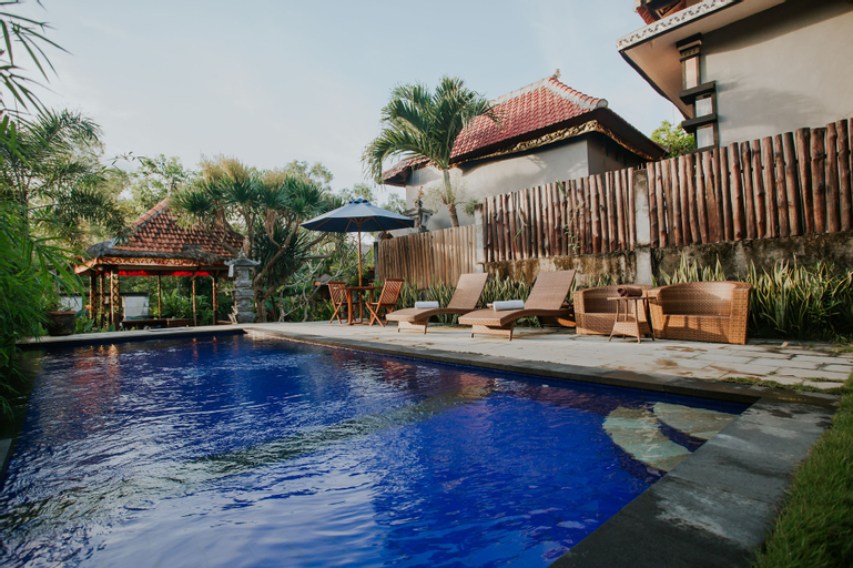 Swimming Pool 21