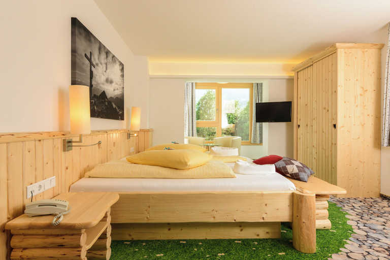 Bedroom 2, Hartweger's Hotel, Liezen